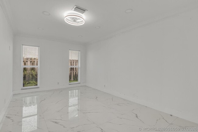 Photo - 21452 Woodchuck Ln