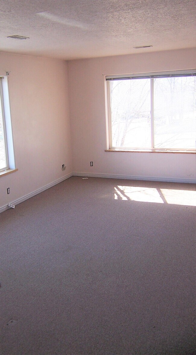 1808 S Von Elm St Unidad A1