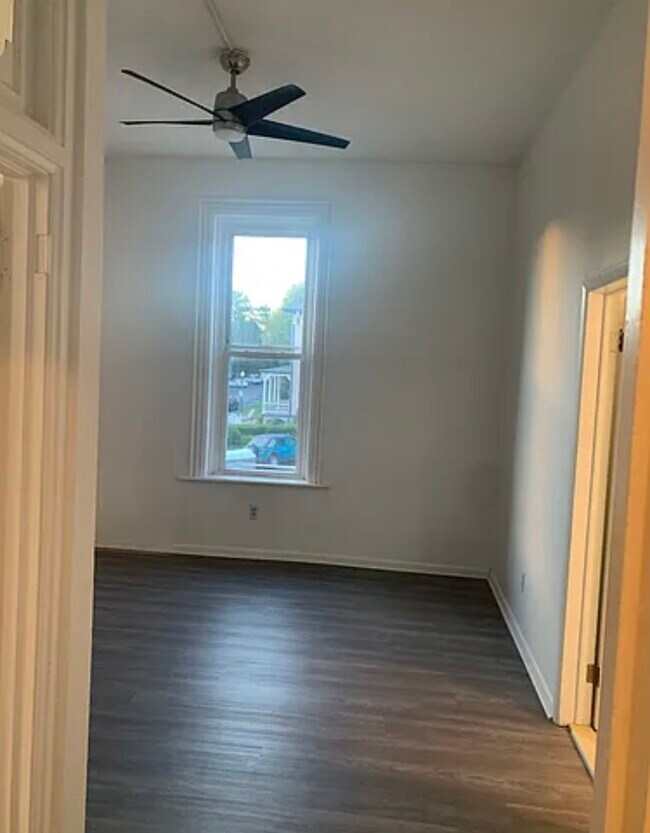 Photo - 140 N Canal St Unit 140-2