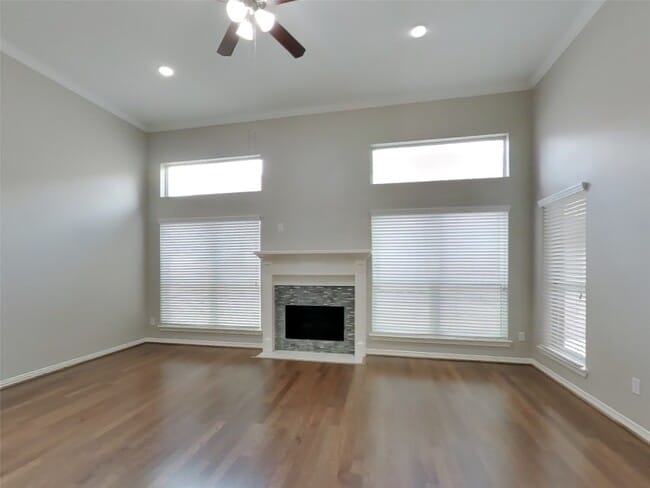 Photo - 6855 Tournament Dr