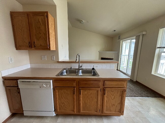 Photo - 6405 Chapel Hill Blvd