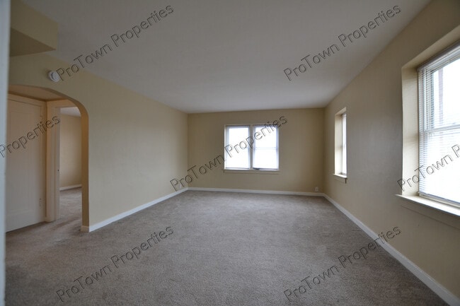 Photo - 120 E North St Unit B1