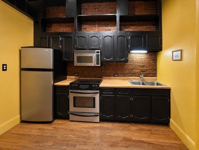 Photo - 167 2nd St Unit 167 2nd St #1 Troy, NY 12180