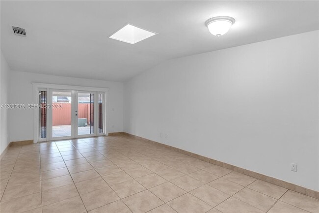 Photo - 5655 SW 139th Pl