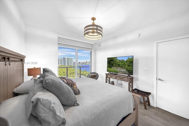 Photo - 16385 Biscayne Blvd Unit 1104