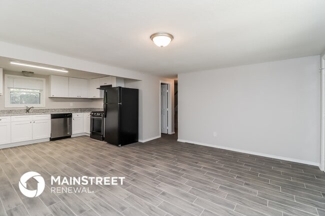 Photo - 161 E Shore Dr