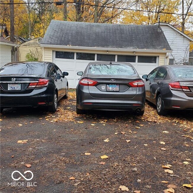 Photo - 4635 Rookwood Ave