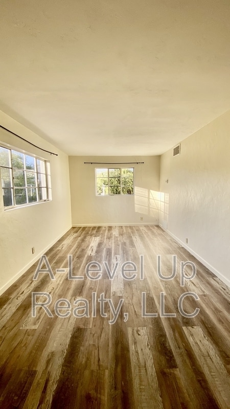 Photo - 1414 N Jones Blvd