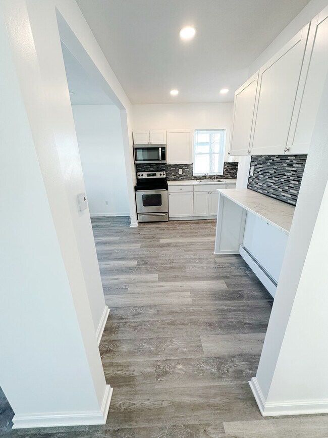 Photo - 200 Franklin Ave