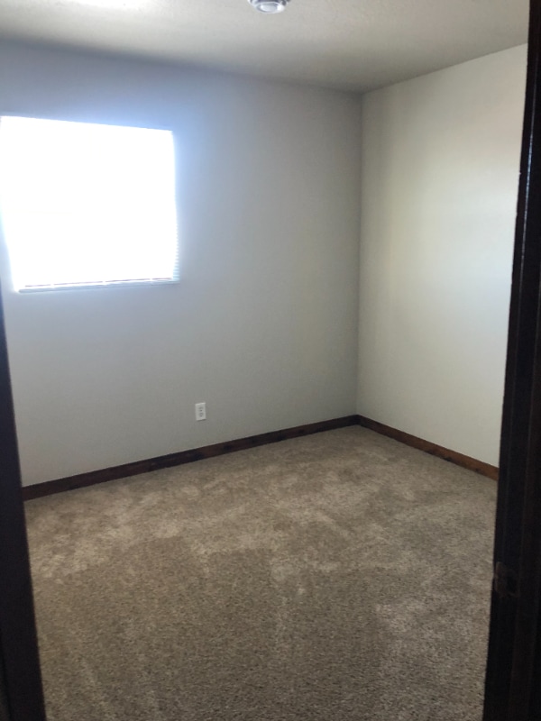 Photo - 1404 4th Ave SW