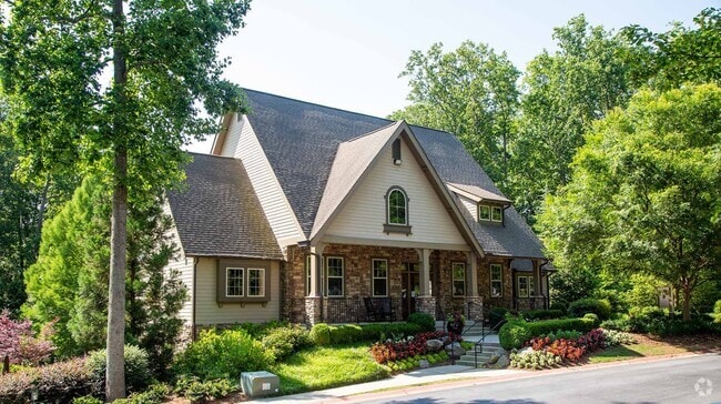 Building Photo - Kinstone Columns Drive Rental