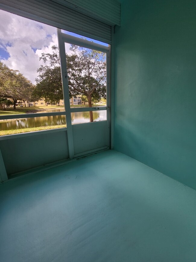 Photo - 5851 NW 62nd Ave Unit 105