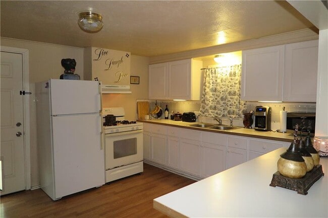 Photo - 1310 Pine St