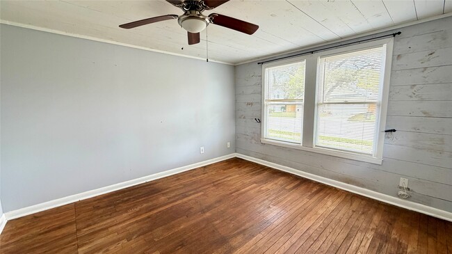 Photo - 102 Beauregard St