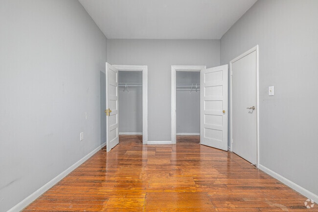 2BR, 1BA - 950SF
