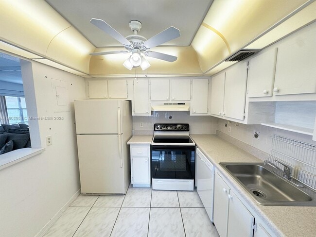 Building Photo - 379 Saxony Ln Unit 379