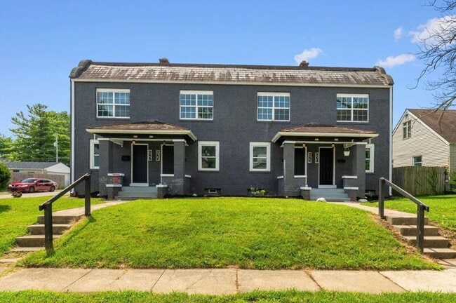 Building Photo - 625 E Gates St Rental