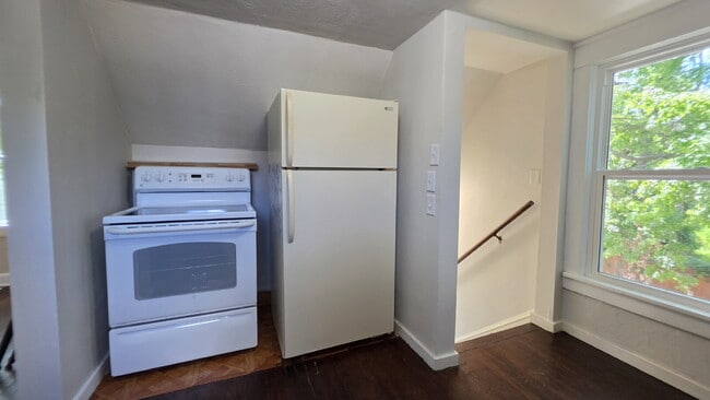 Photo - Refurbished 2 Bedroom Upper in Appleton Unit #2
