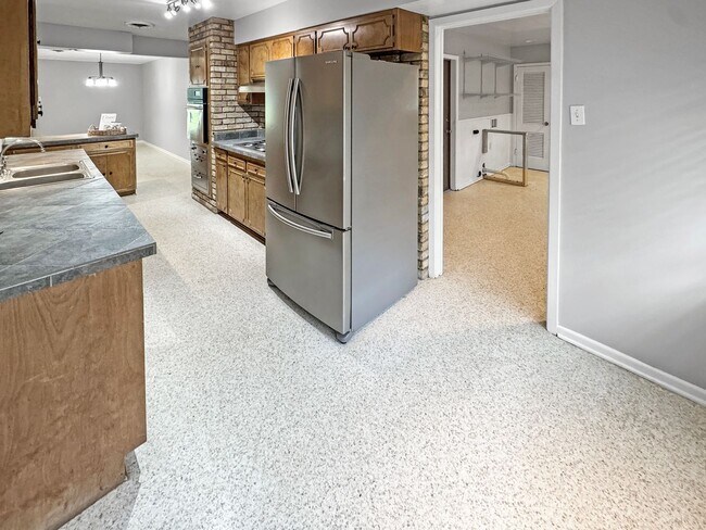 Photo - One Story in Dreamland Oaks