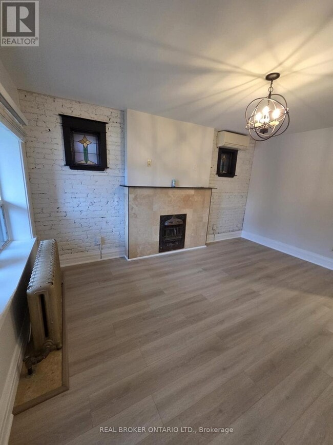 Photo - 479 Aberdeen Ave Unité 1