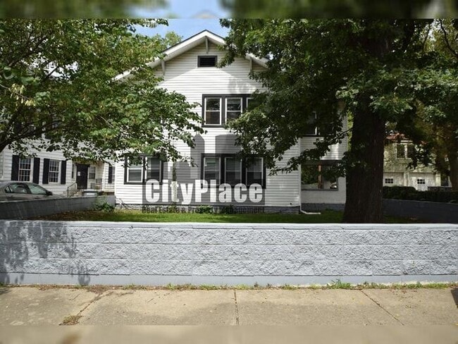 Photo - 3259 Carrollton Ave