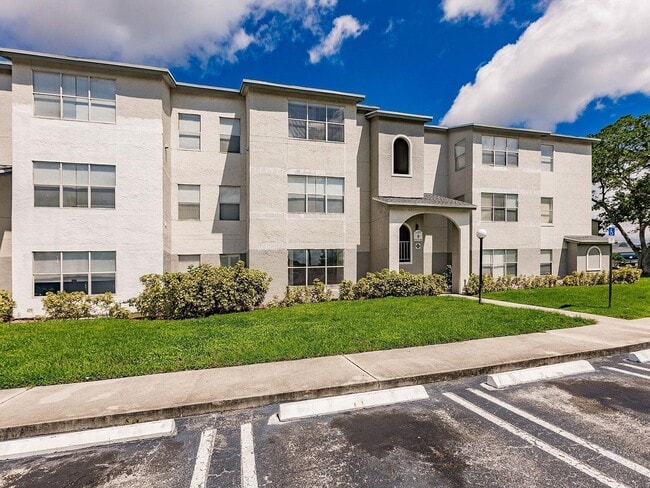 Building Photo - 1401 Village Blvd Unit 1626