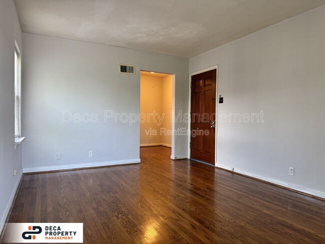 7315 Pasadena Blvd Unit 2W