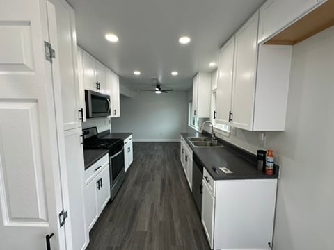 Kitchen - 35352 Yucaipa Blvd