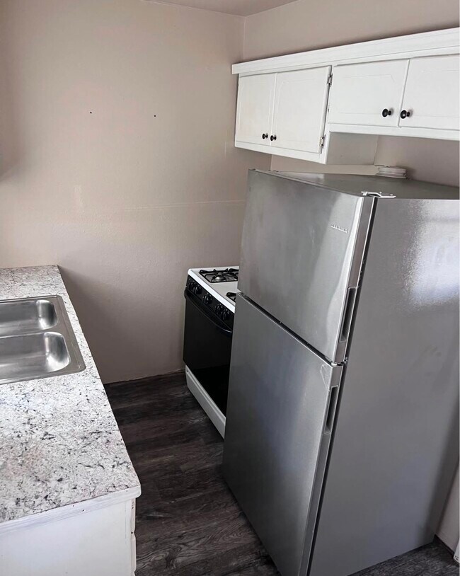 Photo - 101 SW 8th St