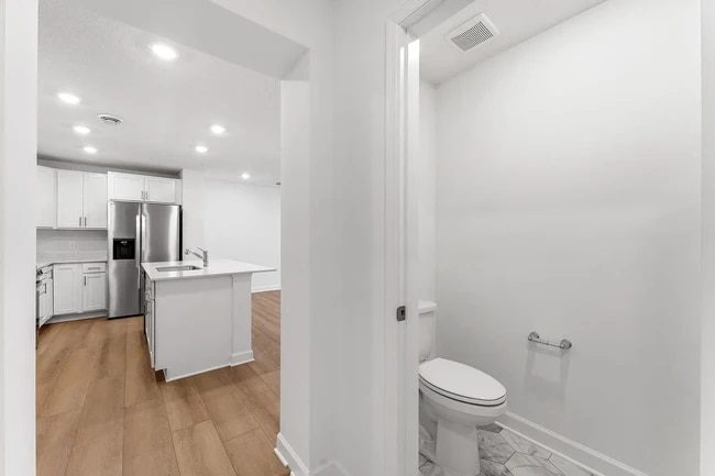 Photo - 5297 Long Pointe Pass