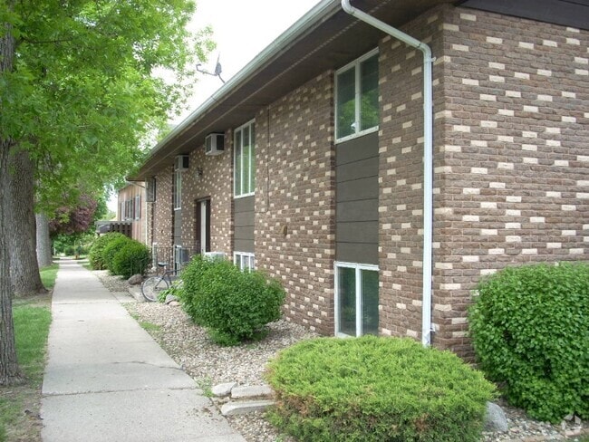 Building Photo - 225 1st St SW Rental