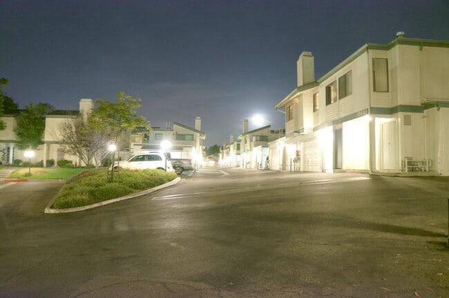 Photo - 10508 Sunland Blvd Townhome