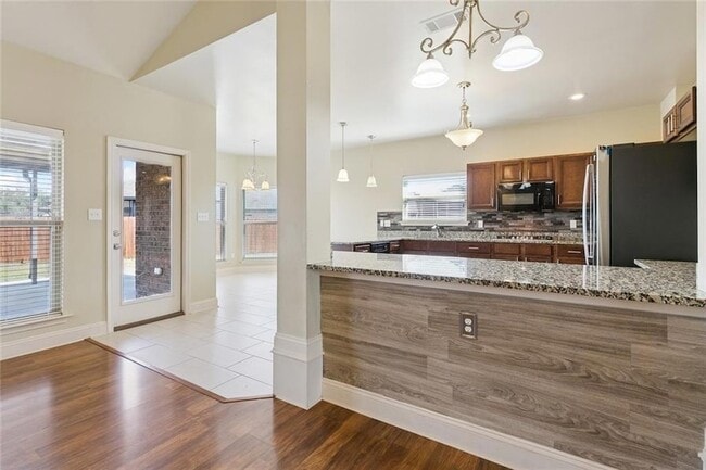 2488 New Iberia Cir