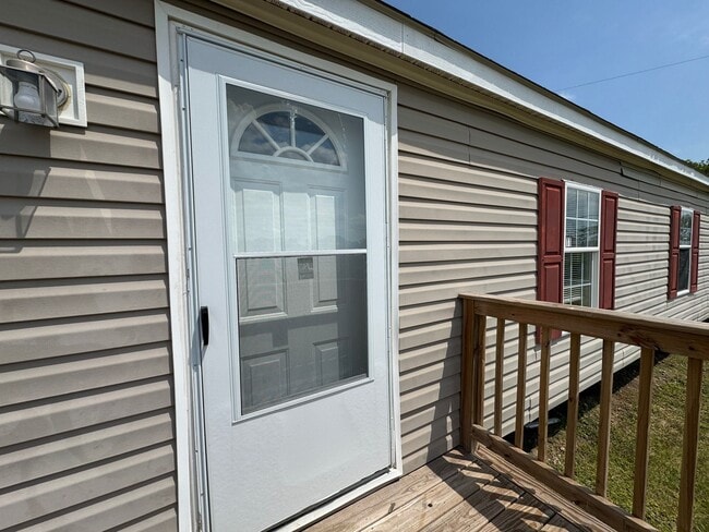 Photo - 16206 Wood Dr