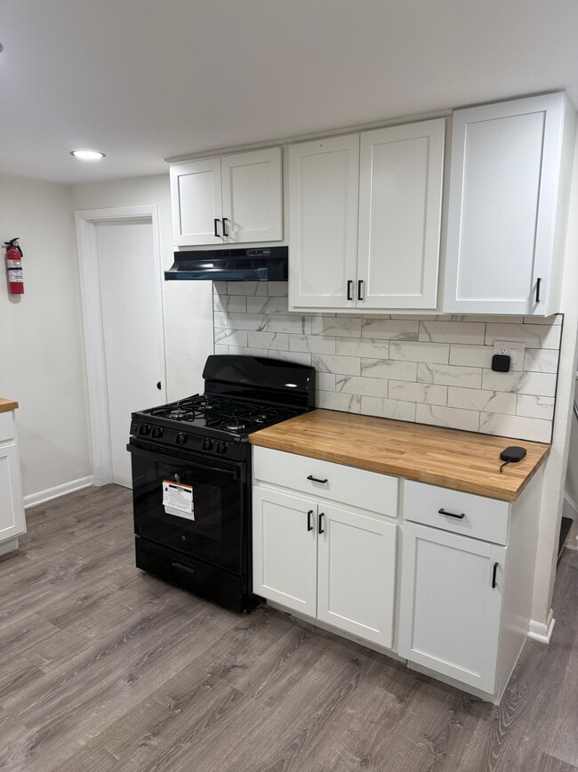 Photo - 630 Church St