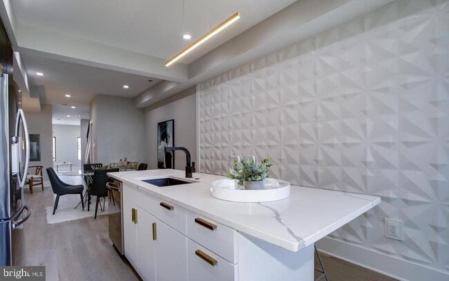 Photo - 1615 6th St NW