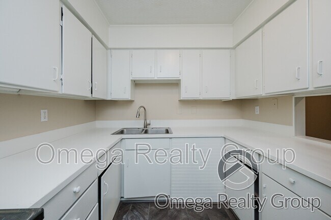 Photo - 3390 McGehee Rd Unit Apt G