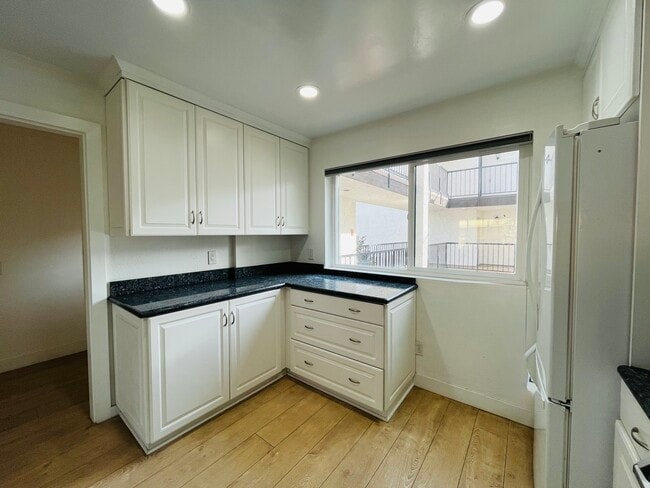 Photo - 3525 Lebon Dr Unidad 219