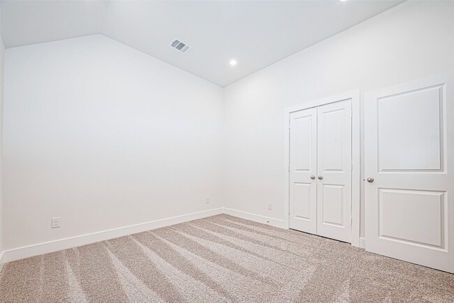 Photo - 4934 Finns Lndg St