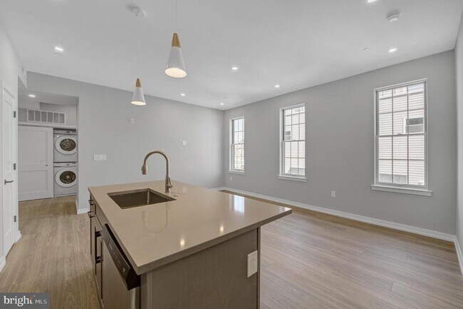 Photo - 2445 Innovator Wy Unidad 3D