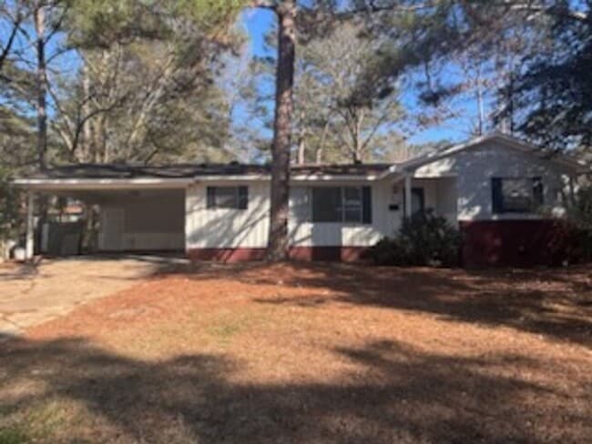 Building Photo - 1934 Catalina Dr