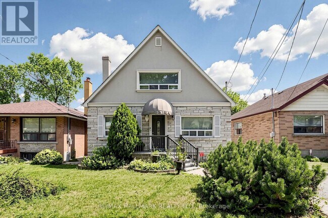 Photo - 77 Wendell Ave