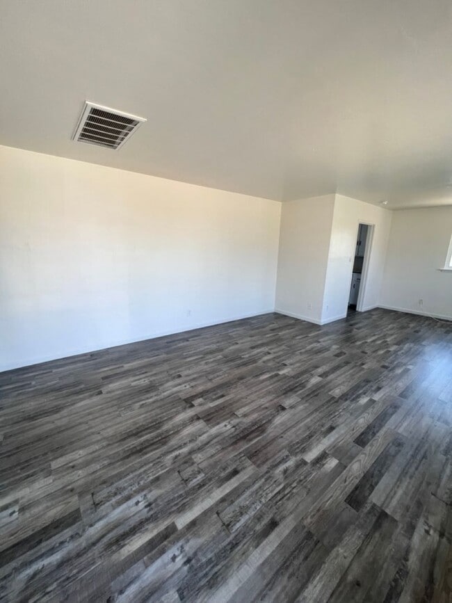 Photo - 2901 Berger St Unidad 1