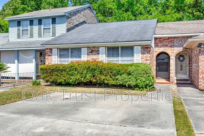 Building Photo - 4428 N Shirley Dr