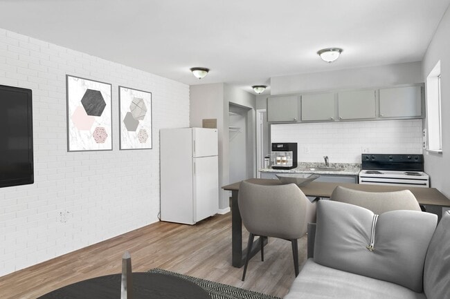 Photo - Dana Heights Apartments