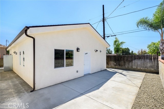 Building Photo - 10939 Nassau Ave