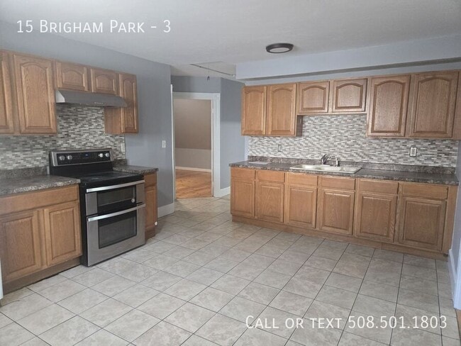 Building Photo - 15 Brigham Park Unit 3