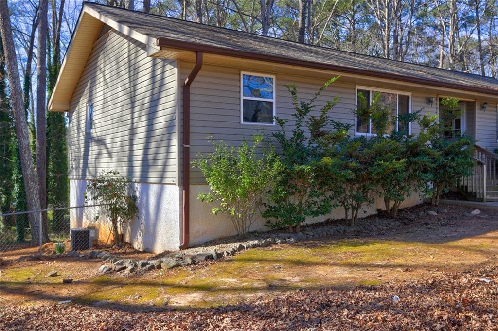 Photo - 2223 Davis Rd SW