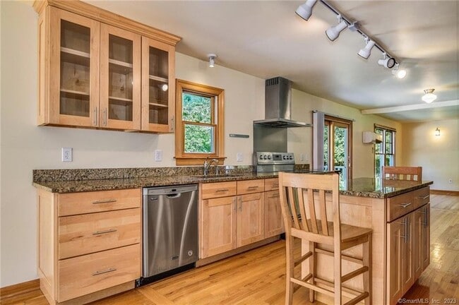 Photo - 10 Fernwood Rd