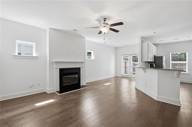 Photo - 6328 Scudders Dr